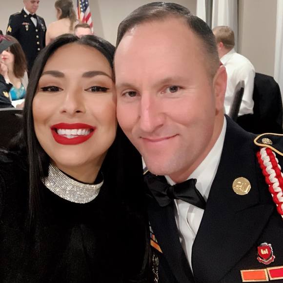 Meet your Posher, Sandy - Picture 1 of 1